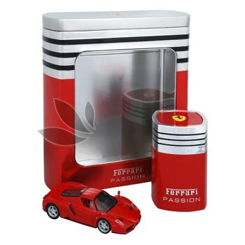 Ferrari Passion - model auta Ferrari + kovový box + toaletní voda s rozprašovačem 50 ml
