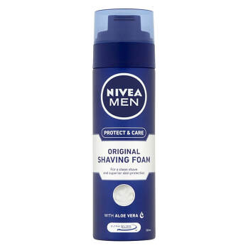 NIVEA Men Protect & Care Pěna na holení 200 ml