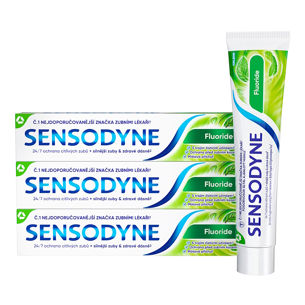 SENSODYNE Fluoride Zubní pasta 3 x 75 ml