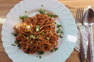 Zdravé vaření: Pesto ze sušených rajčat s celozrnnými špagetami