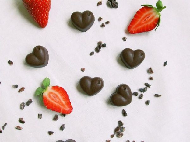 Zdravé vaření: Valentýnské pralinky z kakaových bobů